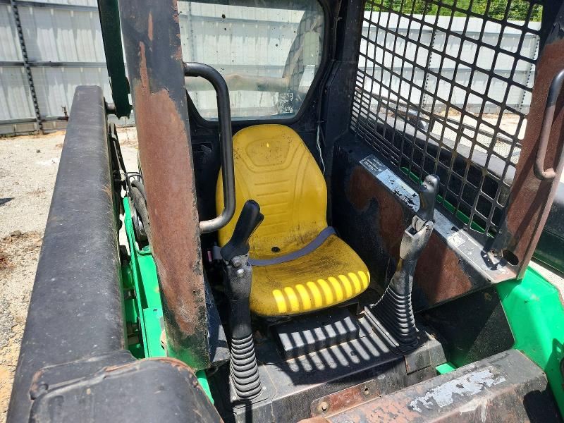 Продаж на аукціоні авто 2011 Deere Unknown, vin: KV0240A140664, номер лоту: 61783826