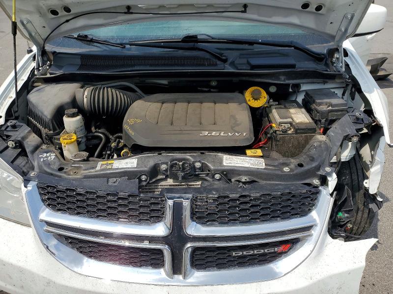 61743706 :رقم المزاد ، 2C4RDGCG3HR749647 vin ، 2017 Dodge Grand Caravan مزاد بيع