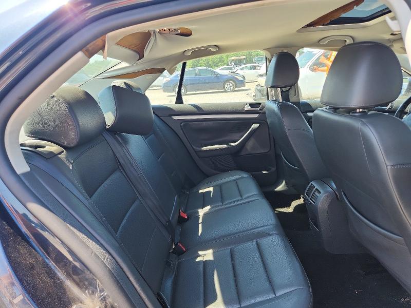 2008 Volkswagen Jetta მანქანა იყიდება აუქციონზე, vin: 3VWRZ71K18M118733, აუქციონის ნომერი: 62922776