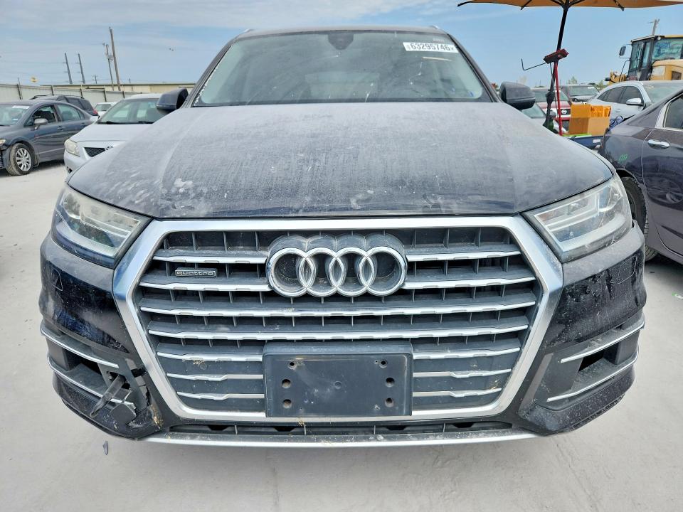 63295746 :رقم المزاد ، WA1LAAF77HD040255 vin ، 2017 Audi Q7 مزاد بيع