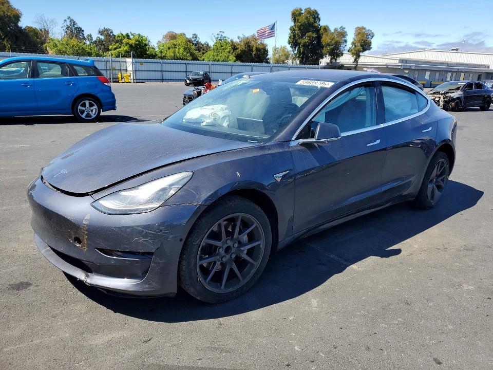 Продаж на аукціоні авто 2018 Tesla Model 3, vin: 5YJ3E1EA5JF102032, номер лоту: 59639766