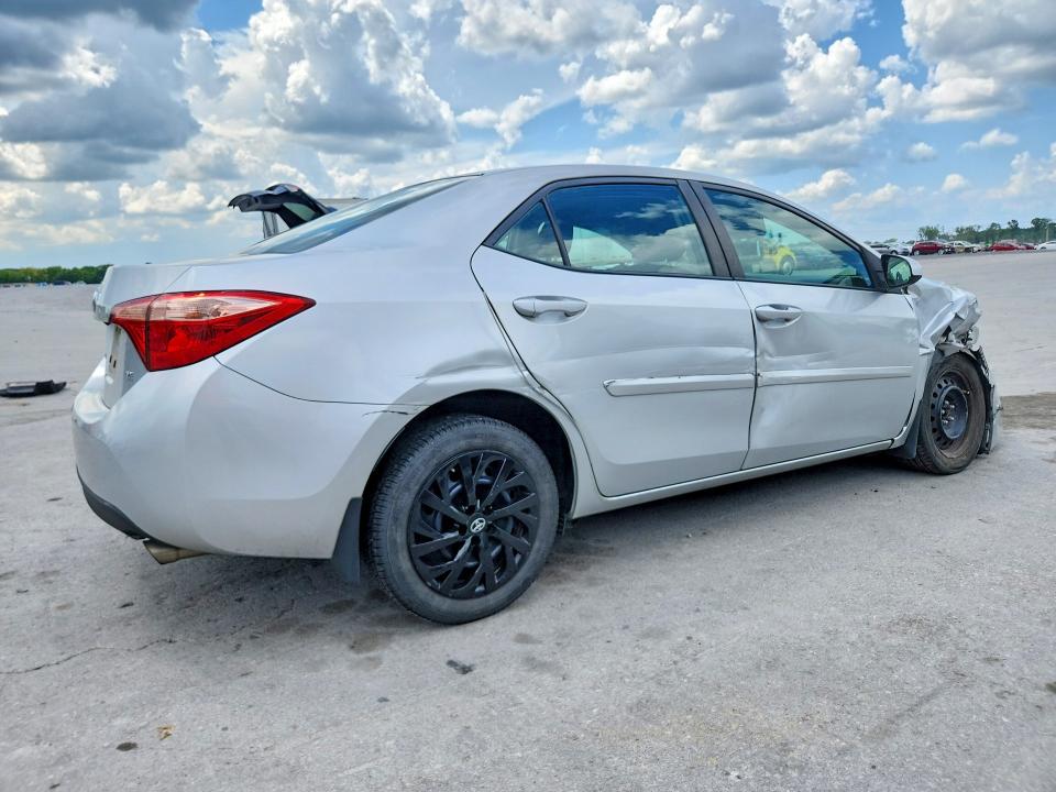 Продажа на аукционе авто 2018 Toyota Corolla, vin: 2T1BURHE1JC038488, номер лота: 60295436