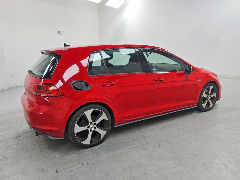 2015 Volkswagen Gti მანქანა იყიდება აუქციონზე, vin: 3VW5T7AU0FM028357, აუქციონის ნომერი: 57782336