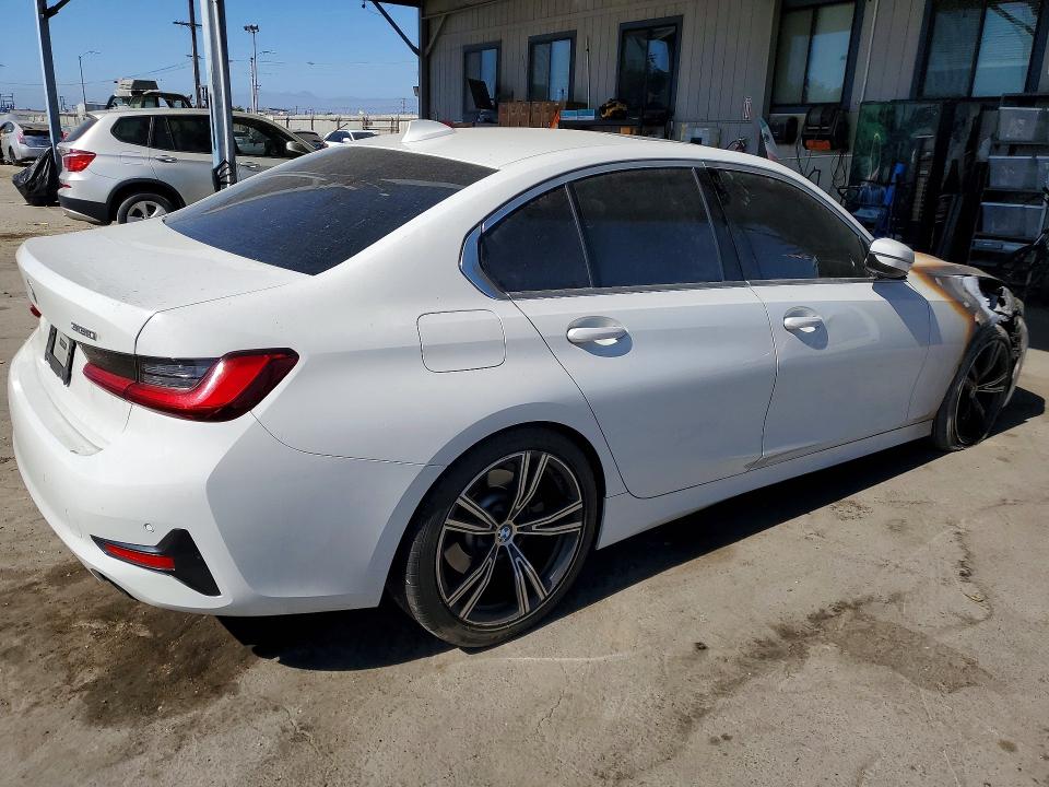 62994006 :رقم المزاد ، 3MW5R1J08L8B33225 vin ، 2020 Bmw 330i مزاد بيع