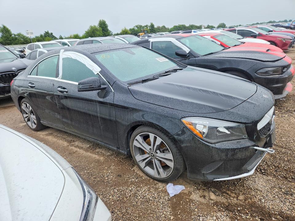 60323956 :رقم المزاد ، WDDSJ4GB7KN757414 vin ، 2019 Mercedes-benz Cla مزاد بيع