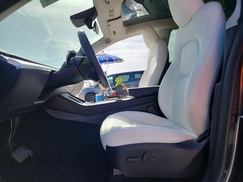 2024 Tesla Model Y მანქანა იყიდება აუქციონზე, vin: 7SAYGDED1RF009051, აუქციონის ნომერი: 59263146