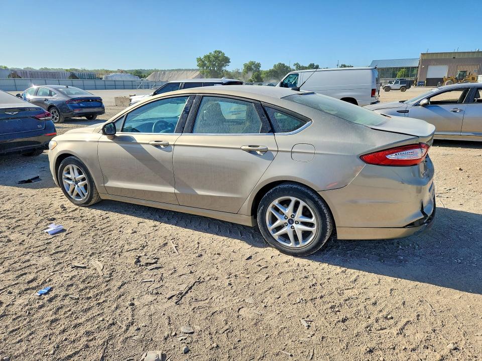 61572776 :رقم المزاد ، 3FA6P0H79GR165522 vin ، 2016 Ford Fusion مزاد بيع