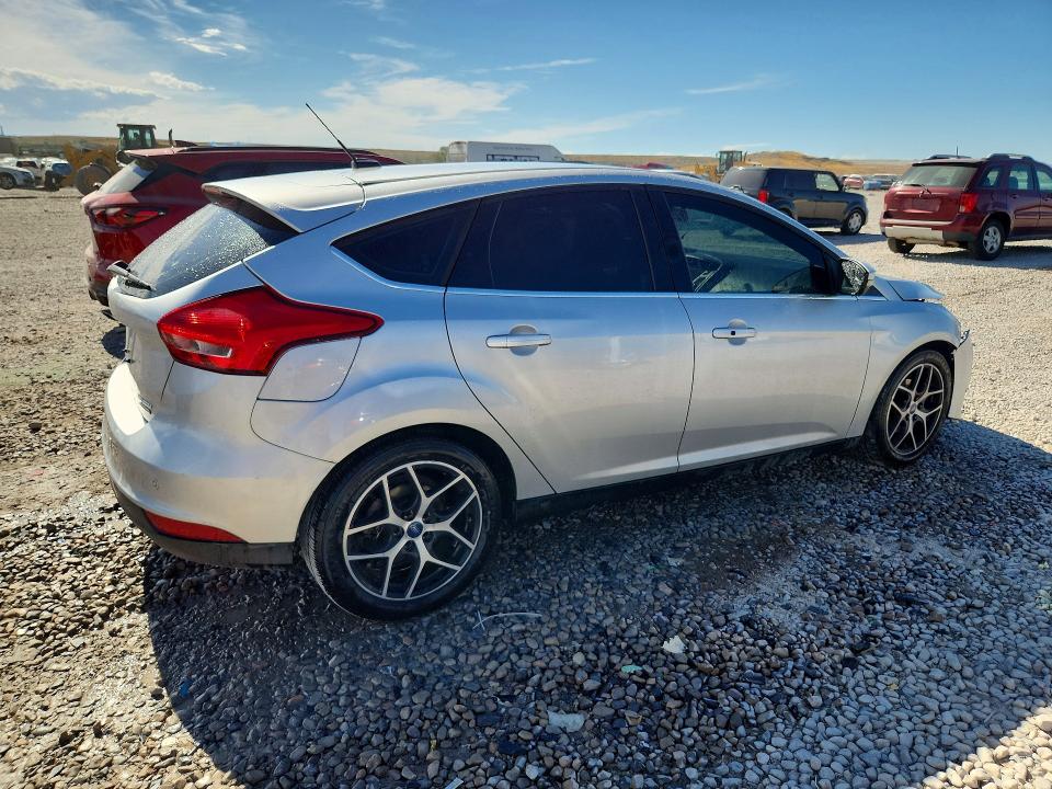 59735816 :رقم المزاد ، 1FADP3N21FL300068 vin ، 2015 Ford Focus مزاد بيع