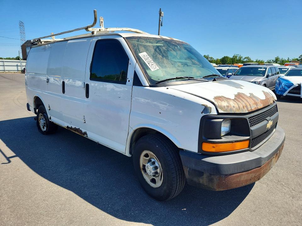 59707436 :رقم المزاد ، 1GCGG25C281229116 vin ، 2008 Chevrolet Express G2500 مزاد بيع
