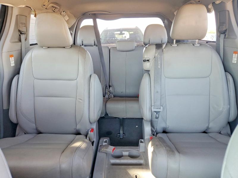 63172816 :رقم المزاد ، 5TDYZ3DC3KS982928 vin ، 2019 Toyota Sienna مزاد بيع