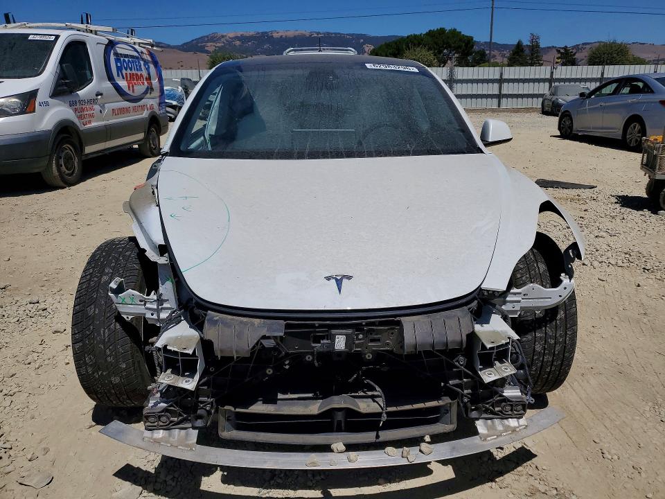 2022 Tesla Model 3 მანქანა იყიდება აუქციონზე, vin: 5YJ3E1EBXNF269212, აუქციონის ნომერი: 62983296