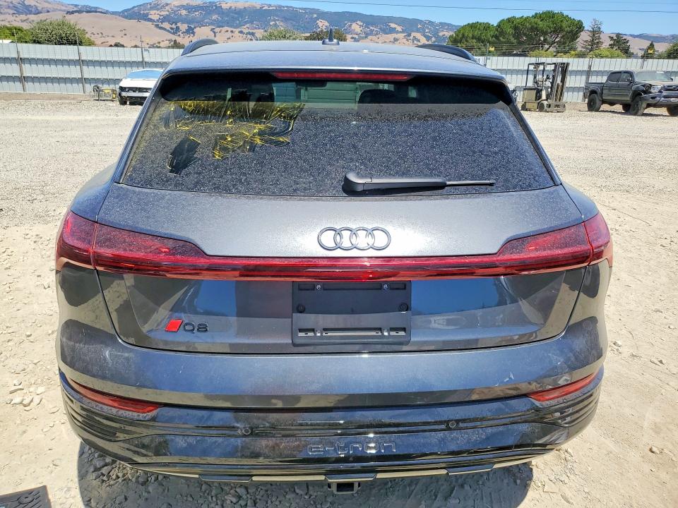 Продажа на аукционе авто 2024 Audi Q8 E-tron, vin: WA16AAGE9RB039467, номер лота: 61540886