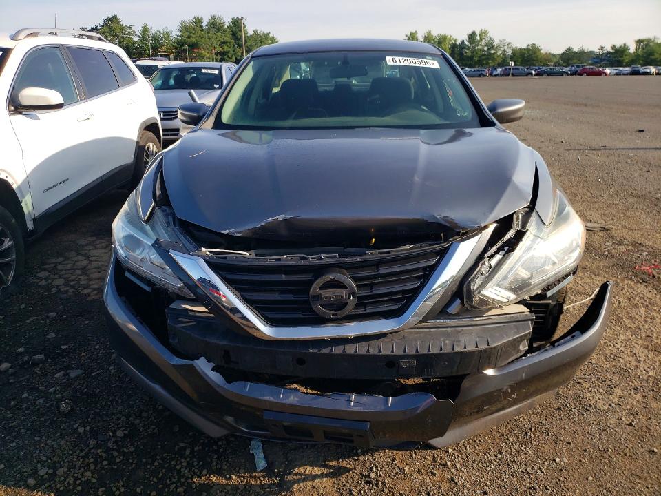Продажа на аукционе авто 2017 Nissan Altima, vin: 1N4AL3AP8HC266066, номер лота: 61206596