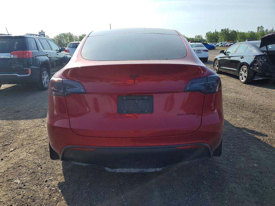 Продажа на аукционе авто 2024 Tesla Model Y, vin: 7SAYGDEE0RF019997, номер лота: 61772546