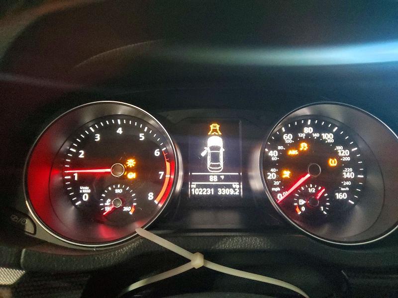 60291346 :رقم المزاد ، 1VWJM7A33JC036840 vin ، 2018 Volkswagen Passat مزاد بيع