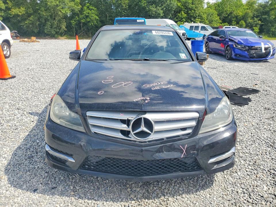 2012 Mercedes-benz C მანქანა იყიდება აუქციონზე, vin: WDDGF4HB4CA623264, აუქციონის ნომერი: 60295336