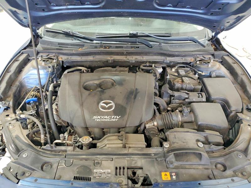 59801846 :رقم المزاد ، 3MZBN1L34JM207069 vin ، 2018 Mazda 3 مزاد بيع