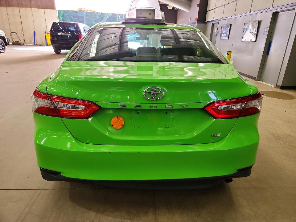 Продаж на аукціоні авто 2018 Toyota Camry, vin: 4T1B11HK4JU115918, номер лоту: 62461786