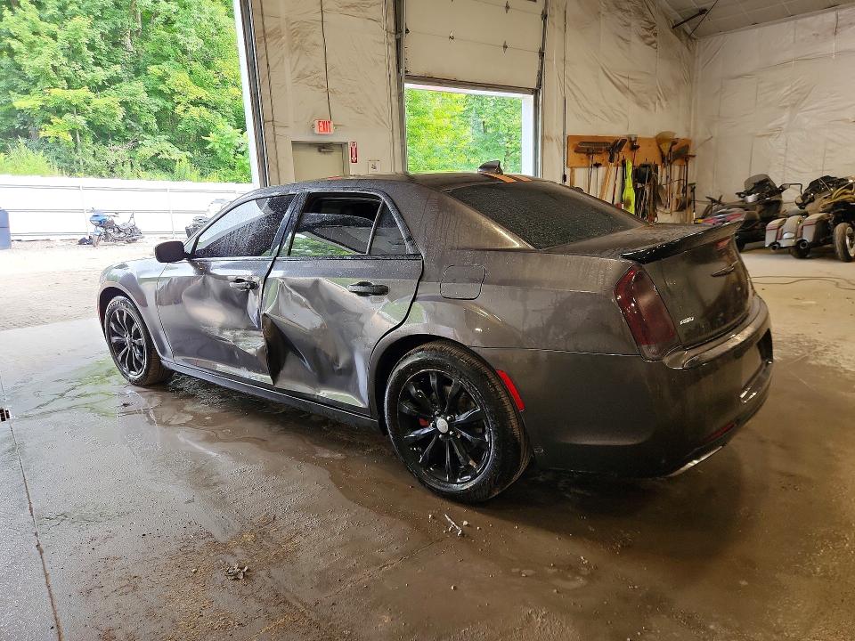 Продаж на аукціоні авто 2016 Chrysler 300c, vin: 2C3CCAKG7GH111515, номер лоту: 62607146