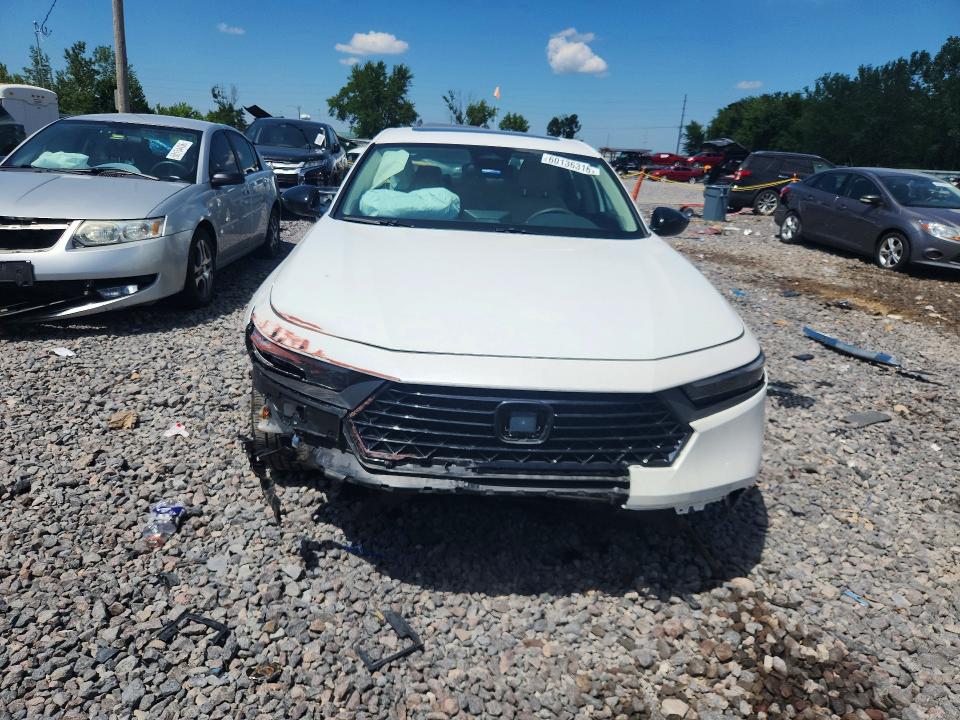 Продажа на аукционе авто 2025 Honda Accord, vin: 1HGCY1F48SA027161, номер лота: 60136316