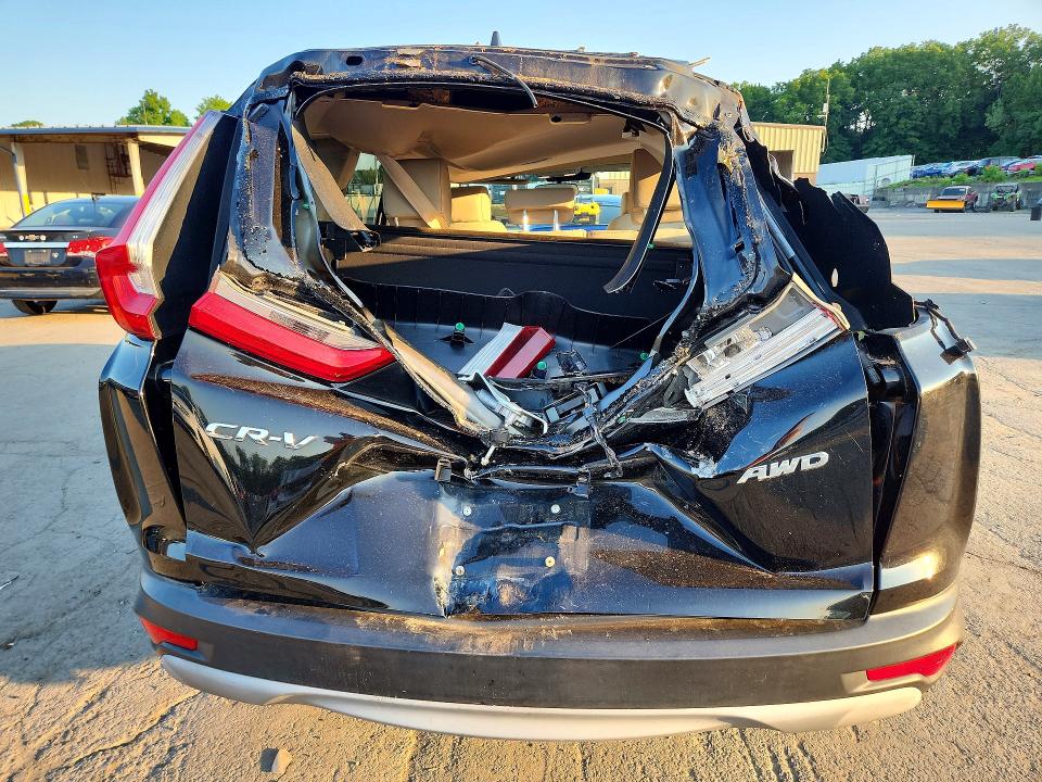 61052676 :رقم المزاد ، 7FARW2H56JE016003 vin ، 2018 Honda Cr-v مزاد بيع