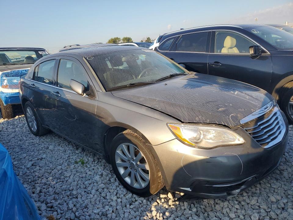60716566 :رقم المزاد ، 1C3CCBBB1DN593816 vin ، 2013 Chrysler 200 مزاد بيع