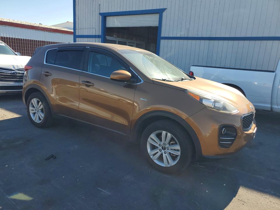 2017 Kia Sportage მანქანა იყიდება აუქციონზე, vin: KNDPMCAC6H7164465, აუქციონის ნომერი: 62867386
