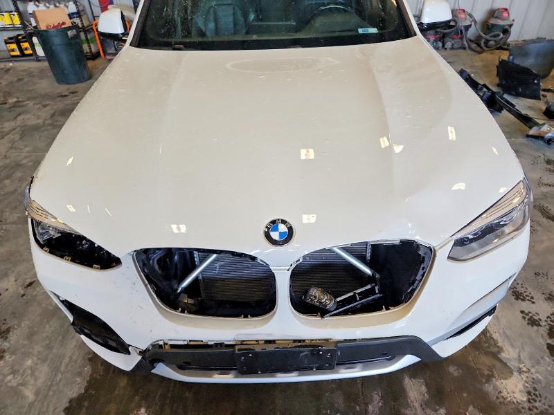 59085606 :رقم المزاد ، 5UXTR9C50KLE13621 vin ، 2019 Bmw X3 مزاد بيع