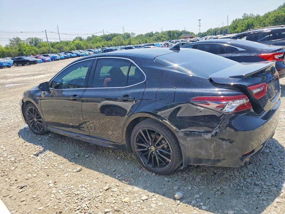 2022 Toyota Camry მანქანა იყიდება აუქციონზე, vin: 4T1K31AK9NU592404, აუქციონის ნომერი: 60316156