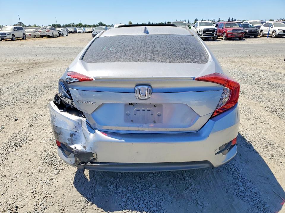 Продажа на аукционе авто 2018 Honda Civic, vin: JHMFC1F72JX043757, номер лота: 61221606
