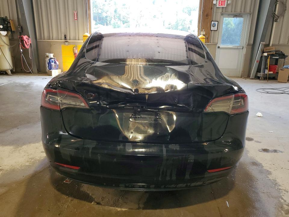 Продажа на аукционе авто 2018 Tesla Model 3, vin: 5YJ3E1EA4JF176302, номер лота: 60870716