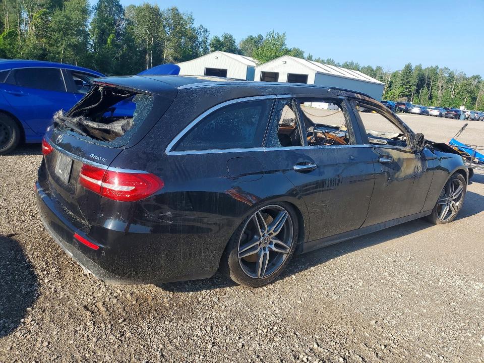 58181286 :رقم المزاد ، WDDZH6GB9JA328027 vin ، 2018 Mercedes-benz E مزاد بيع
