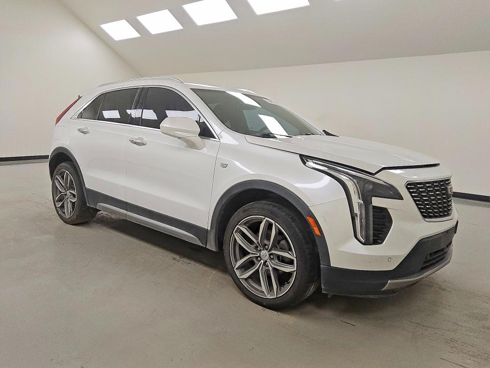 Продажа на аукционе авто 2020 Cadillac Xt4, vin: 1GYFZDR45LF105142, номер лота: 61250316