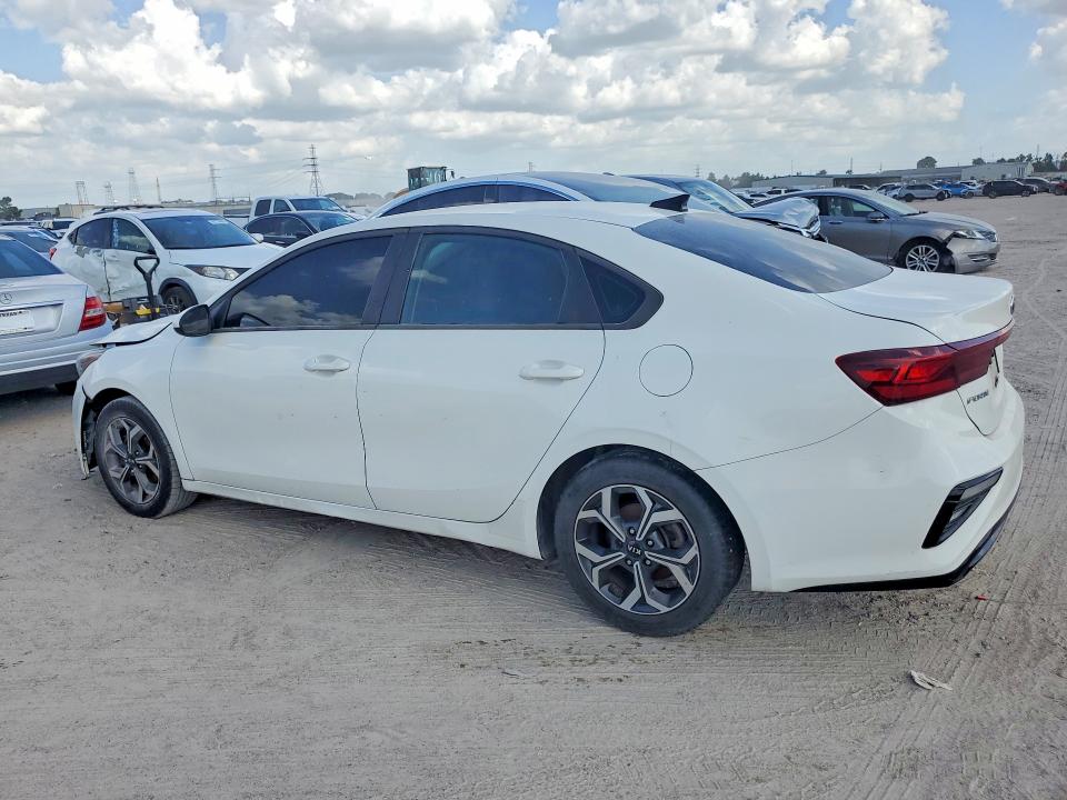 2021 Kia Forte მანქანა იყიდება აუქციონზე, vin: 3KPF24AD4ME288244, აუქციონის ნომერი: 62875366