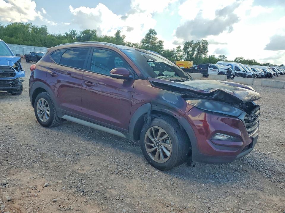 59669526 :رقم المزاد ، KM8J33A40HU413454 vin ، 2017 Hyundai Tucson مزاد بيع