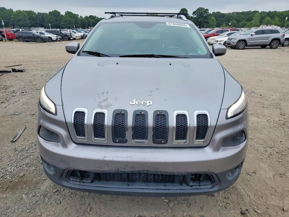 61946866 :رقم المزاد ، 1C4PJMCS5EW193122 vin ، 2014 Jeep Cherokee مزاد بيع
