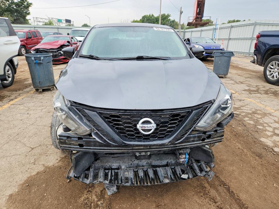 62107556 :رقم المزاد ، 3N1AB7AP6JY237153 vin ، 2018 Nissan Sentra مزاد بيع