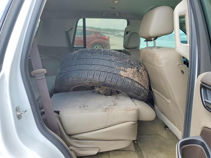 55406976 :رقم المزاد ، 1GNSCBKC3HR116861 vin ، 2017 Chevrolet Tahoe مزاد بيع