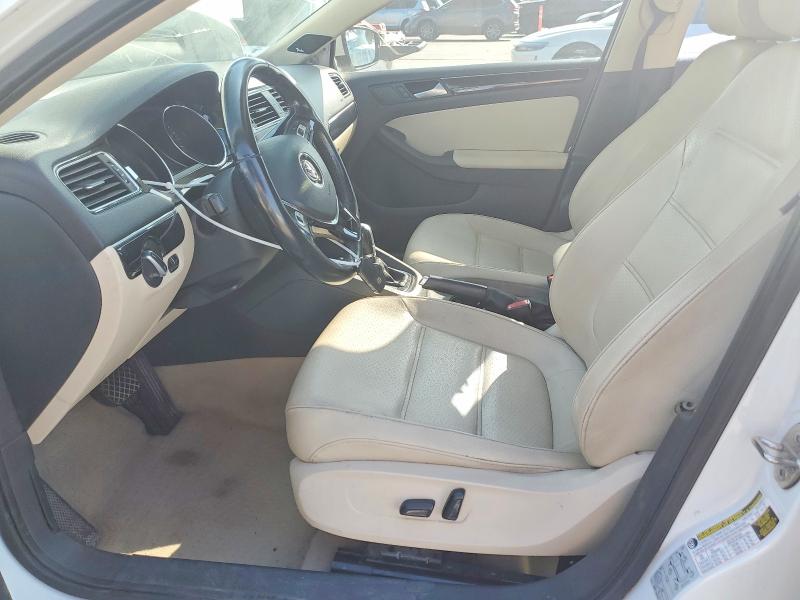 Продажа на аукционе авто 2015 Volkswagen Jetta, vin: 3VWLA7AJ1FM412828, номер лота: 63037816