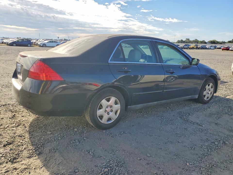2007 Honda Accord მანქანა იყიდება აუქციონზე, vin: 1HGCM56467A090740, აუქციონის ნომერი: 62120586