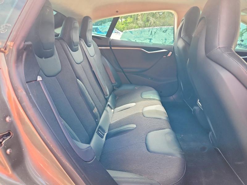 Продаж на аукціоні авто 2015 Tesla Model S, vin: 5YJSA1E23FF110220, номер лоту: 58924306