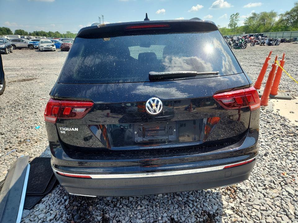 61040846 :رقم المزاد ، 3VV3B7AX4MM125129 vin ، 2021 Volkswagen Tiguan مزاد بيع