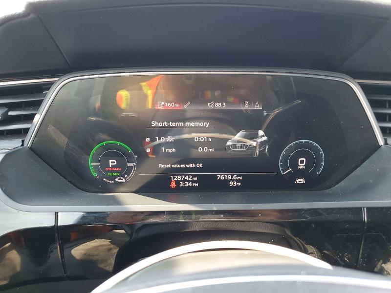 2021 Audi E-tron მანქანა იყიდება აუქციონზე, vin: WA1AAAGEXMB015215, აუქციონის ნომერი: 59686946