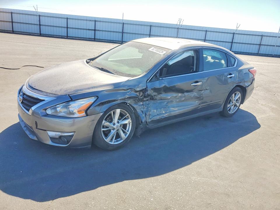62700326 :رقم المزاد ، 1N4AL3AP5FN358222 vin ، 2015 Nissan Altima مزاد بيع