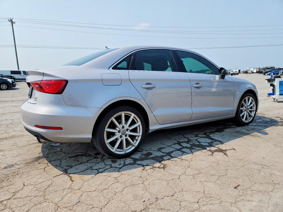 Продажа на аукционе авто 2015 Audi A3, vin: WAUEFGFF8F1134716, номер лота: 63230316