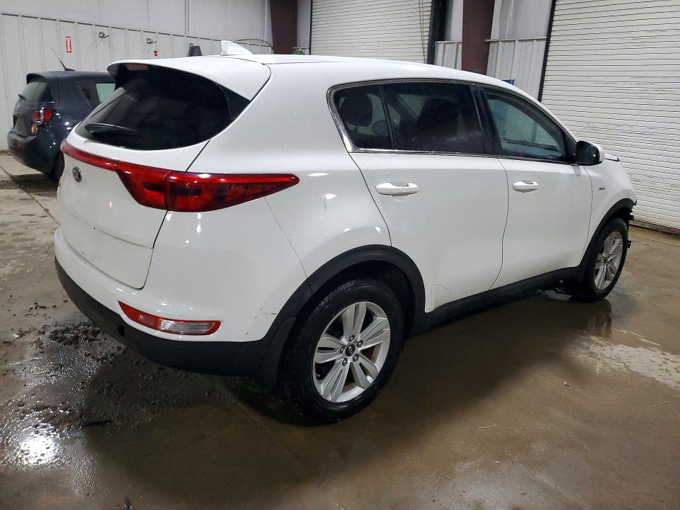 Продажа на аукционе авто 2017 Kia Sportage, vin: KNDPMCAC2H7041150, номер лота: 60428216