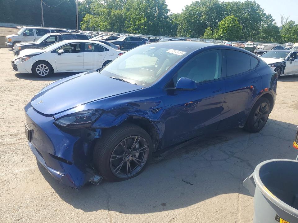 Продаж на аукціоні авто 2025 Tesla Model Y, vin: 7SAYGDEEXSA339749, номер лоту: 59576416