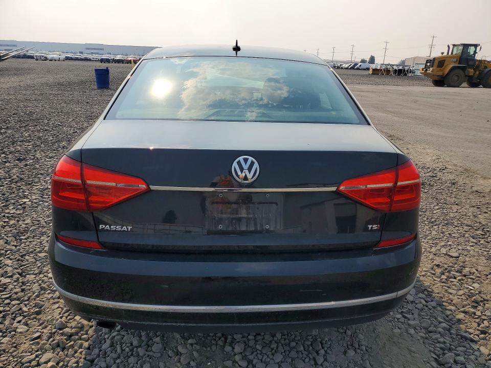 62521336 :رقم المزاد ، 1VWAS7A39GC007261 vin ، 2016 Volkswagen Passat مزاد بيع