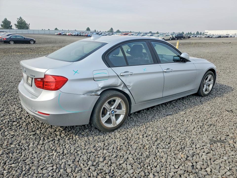Продажа на аукционе авто 2015 Bmw 328, vin: WBA3B5C57FF962505, номер лота: 61400776