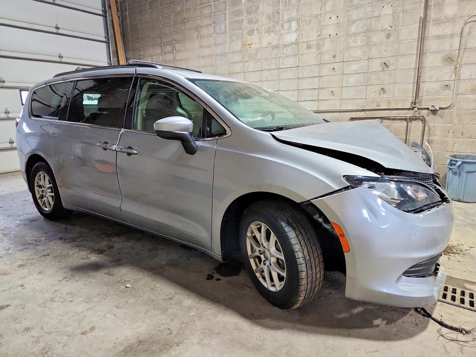 60515496 :رقم المزاد ، 2C4RC1DGXLR286137 vin ، 2020 Chrysler Voyager مزاد بيع
